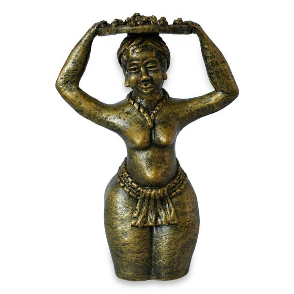 Ceramic statuette 'Tomato Vendor'