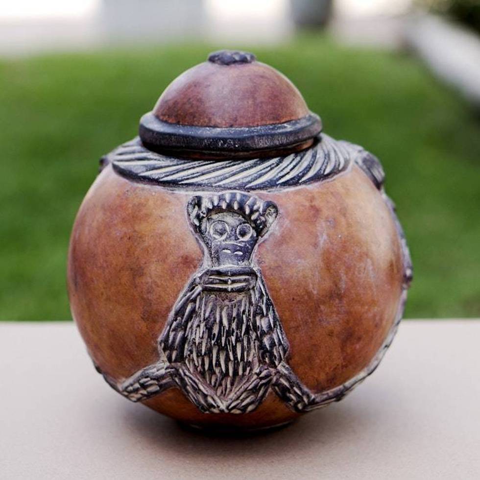 Calabash decorative box 'Monkey Wisdoms'