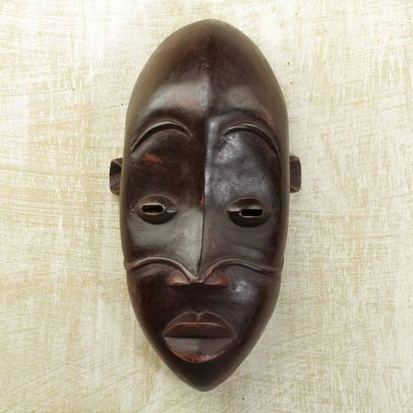 Alternate image for Dan wood mask Dan Adolescent