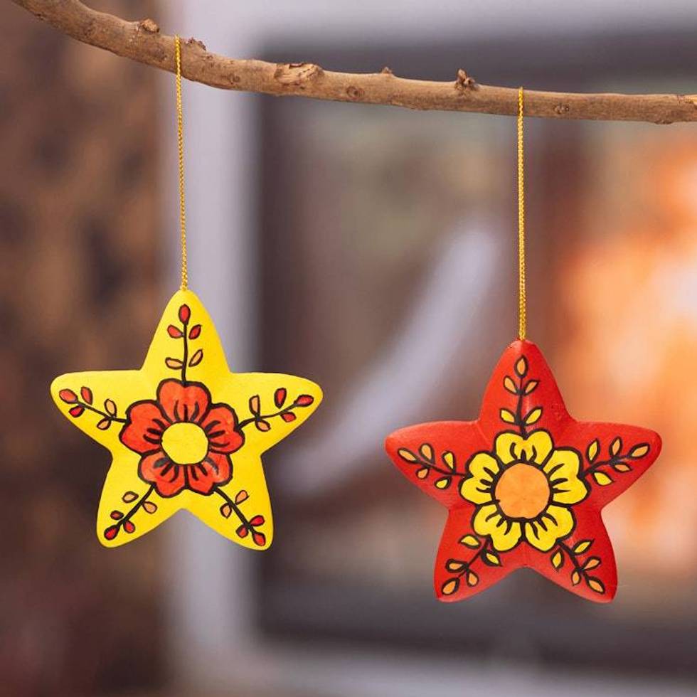 2 Hand-Painted Ceramic Star Floral Christmas Ornaments 'Ayacucho Floral Stars'
