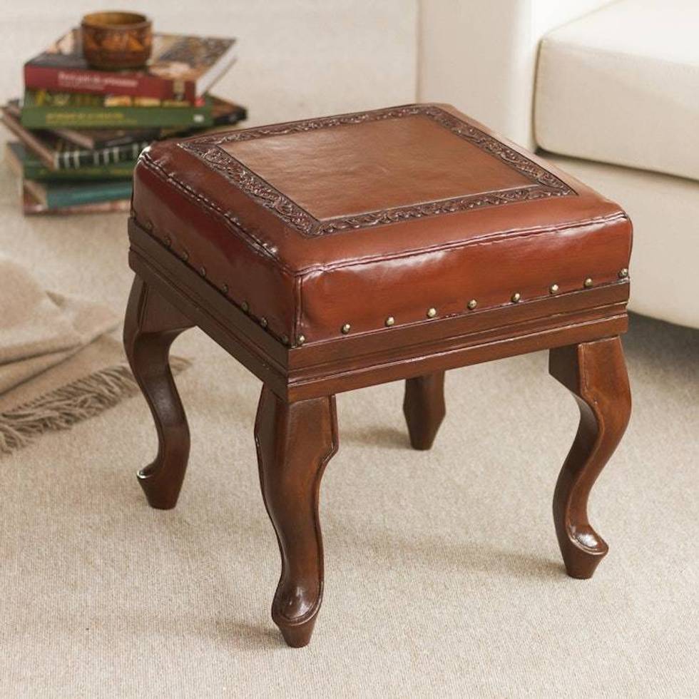 Traditional Wood Leather Ottoman 'Century'