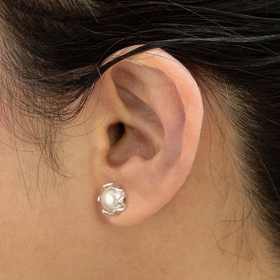 Alternate image for Swirl Pattern Cultured Pearl Stud Earrings from India Exquisite Glow