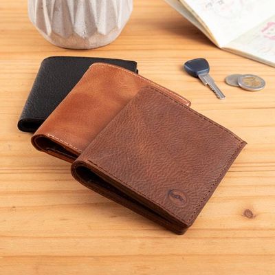 Alternate image for Handcrafted Onyx Black 100 Leather Bi-Fold Wallet for Men Classic Onyx