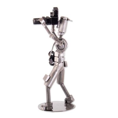 Alternate image for Recycled Auto Part Sculpture of a Photographer from Peru Say Cheese