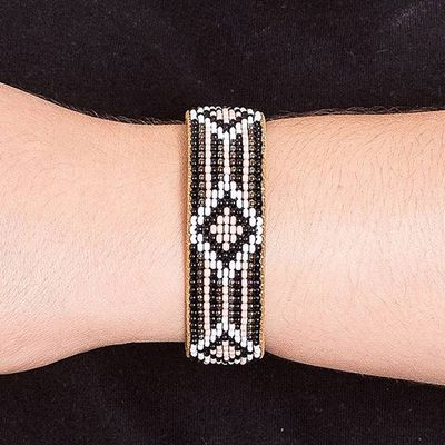 Alternate image for Black and Pink Glass Beaded Cuff Bracelet with Leather Timeless Diamonds