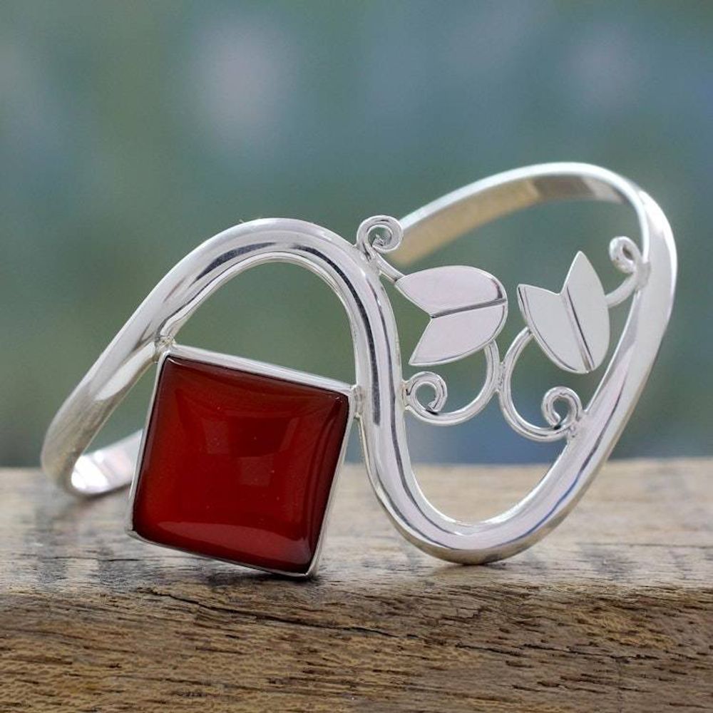 Main item image