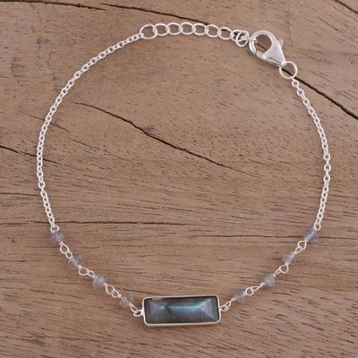 Alternate image for Labradorite Beaded Pendant Bracelet from India Magical Prism