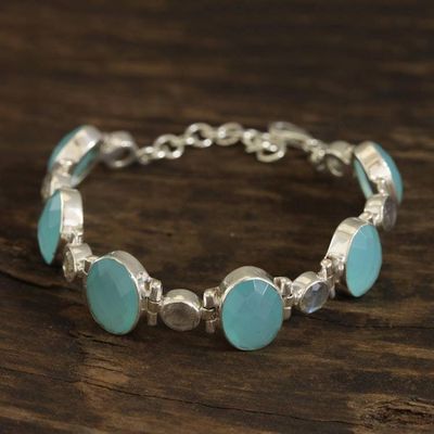 Alternate image for 26-Carat Chalcedony and Labradorite Link Bracelet from India Fabulous Alliance
