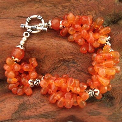 Alternate image for Carnelian beaded bracelet Scrumptious