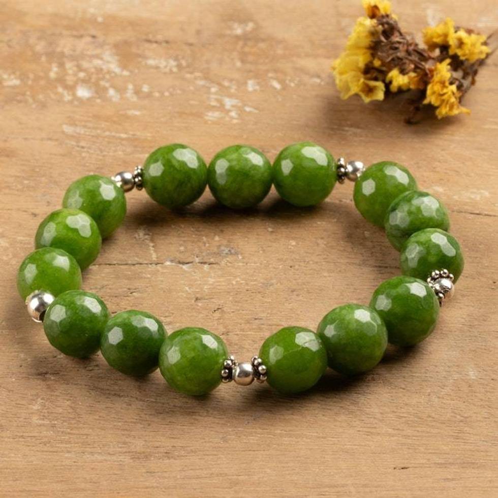 Bohemian-Inspired Green Agate Beaded Bracelet from India 'Lucky Sparks'