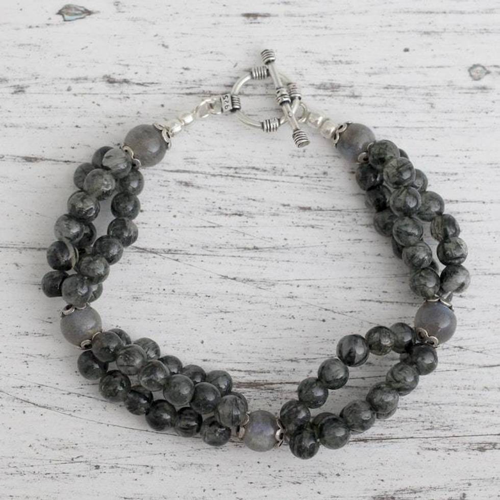 Labradorite and tourmalinated quartz beaded bracelet 'Murmur'