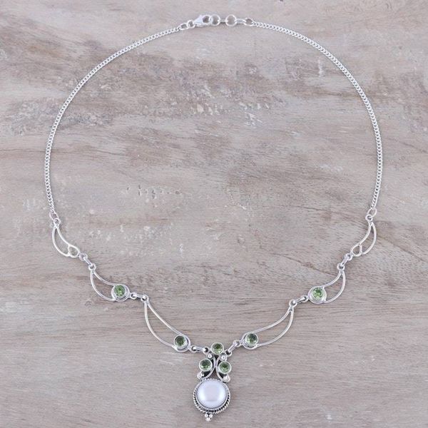 Alternate image for Cultured Pearl and Peridot Pendant Necklace from India Radiant Princess