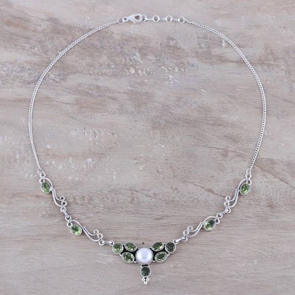 Alternate image for Peridot and Cultured Pearl Pendant Necklace from India Green Grove