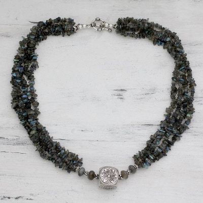 Alternate image for Labradorite strand necklace Iridescent Muse