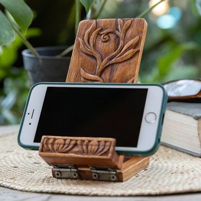 Primary image for Nature-Inspired Leafy Hand-Carved Jempinis Wood Phone Stand Thriving Flower