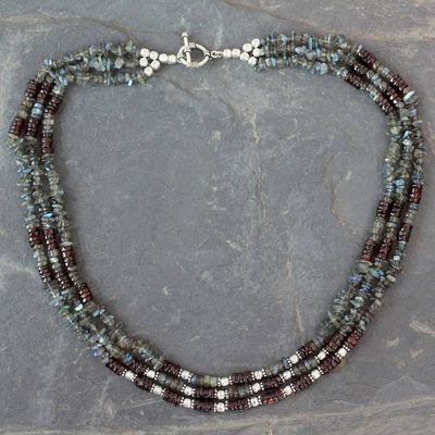Alternate image for Labradorite and garnet beaded bracelet Fire and Mist