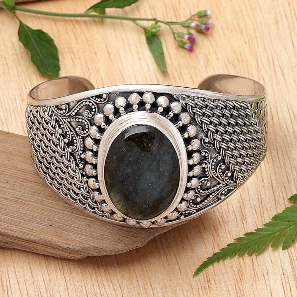 Main item image