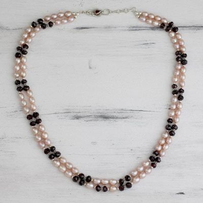 Primary image for Pearl and garnet beaded necklace Graceful Rose