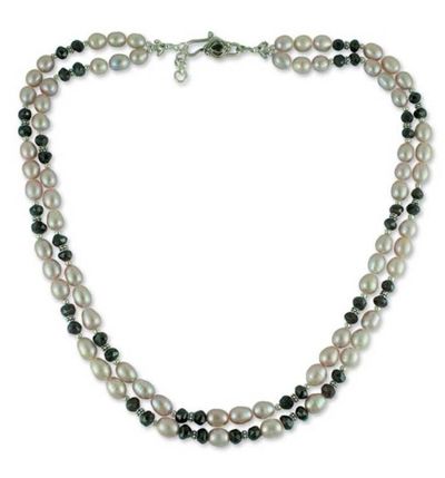 Alternate image for Pearl and garnet beaded necklace Graceful Rose