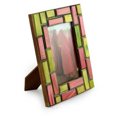 Alternate image for Wood photo frame 4x6 Walled City