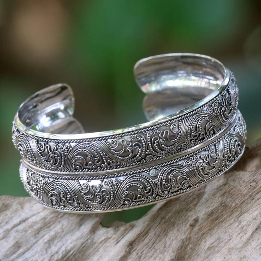 Main item image