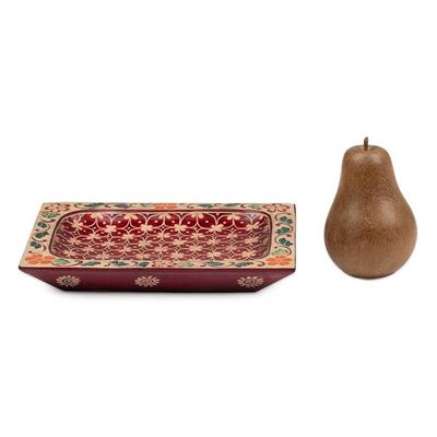 Alternate image for Javanese Clover Patterned Crimson Red Pule Wood Catchall Flaming Clover