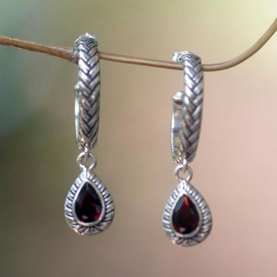 Alternate image for Garnet dangle earrings Crimson Allure
