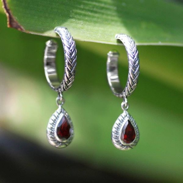 Alternate image for Garnet dangle earrings Crimson Allure