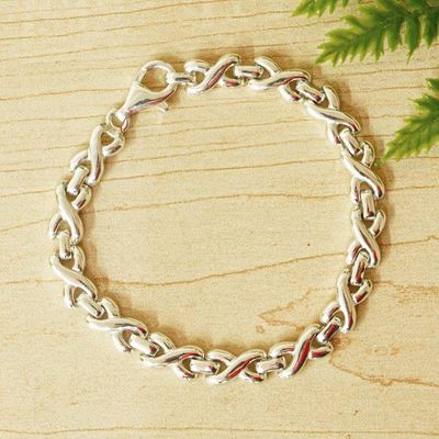 Alternate image for Sterling Silver X and O Chain Link Bracelet from Mexico Silver Kiss