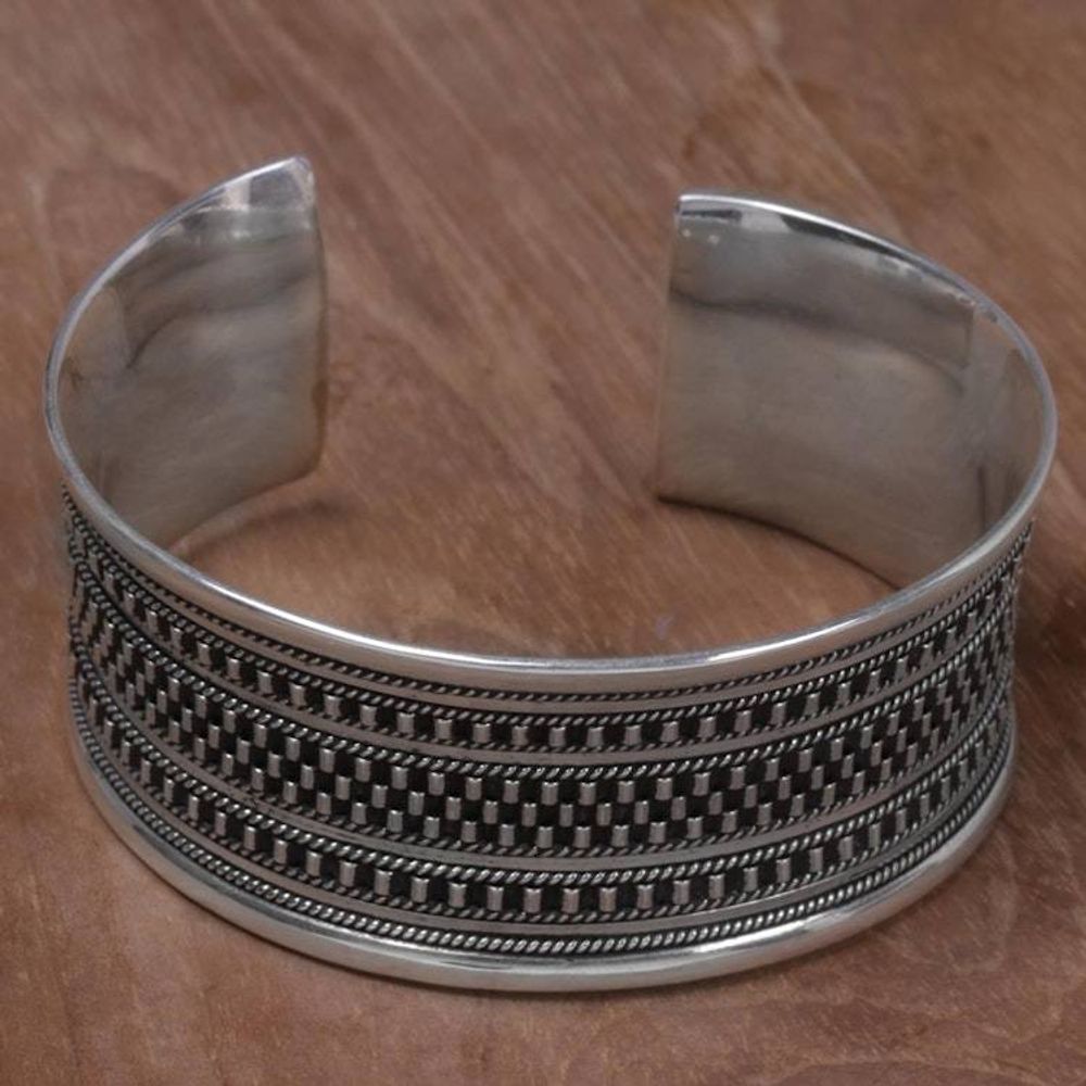 Main item image