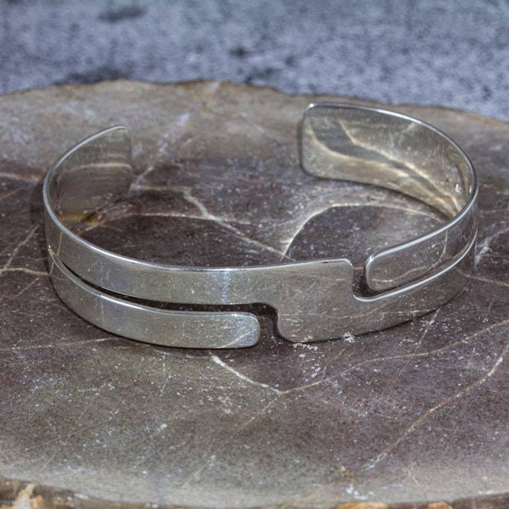 Main item image