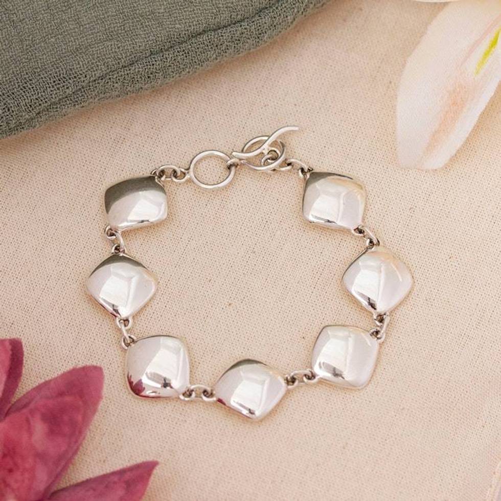 Avant-Garde Polished Diamond-Shaped Silver Link Bracelet 'Avant-Garde Belle'