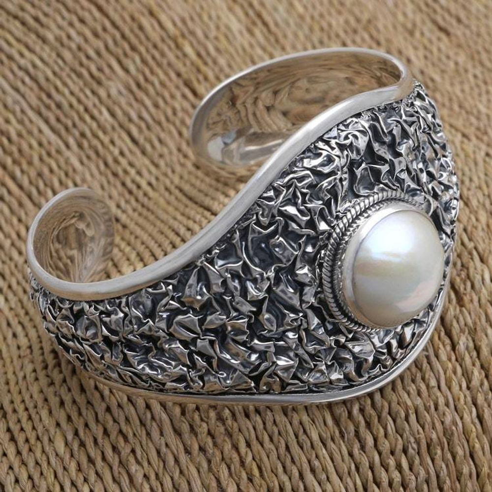 Main item image