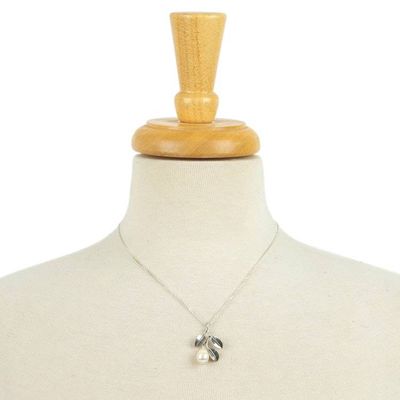 Alternate image for Leaf-Themed Cultured Pearl Sterling Silver Pendant Necklace Iridescent Pear
