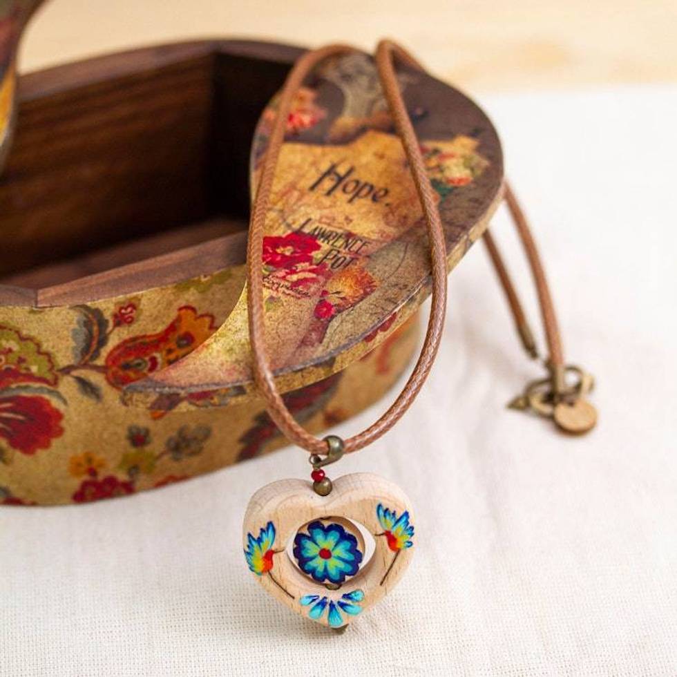 Hand-Painted Heart-Shaped Hummingbird Wood Pendant Necklace 'Hummingbird Heart'