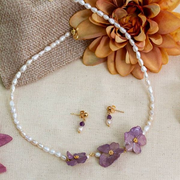 Alternate image for Natural Hydrangea and Cultured Pearl Jewelry Set Hydrangea Treasure