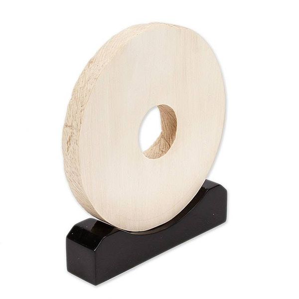 Alternate image for Sculpture Long Count