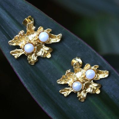 Alternate image for Leafy 18k Gold-Plated White Cultured Pearl Button Earrings Marine Foliage