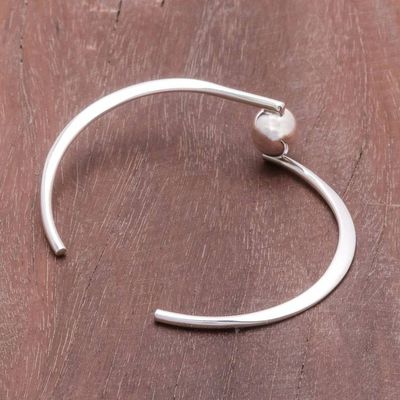 Alternate image for Modern Sterling Silver Pendant Cuff Bracelet from Thailand Wonderful Ball