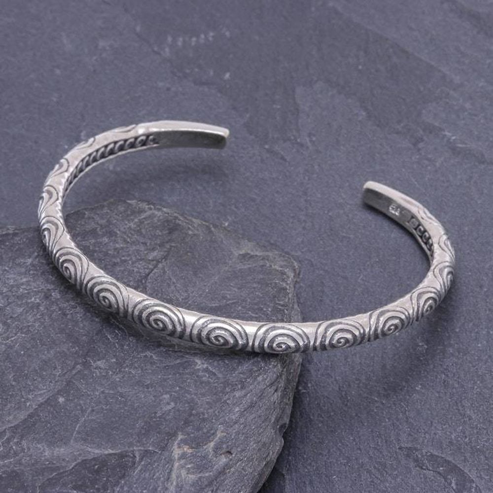 Main item image