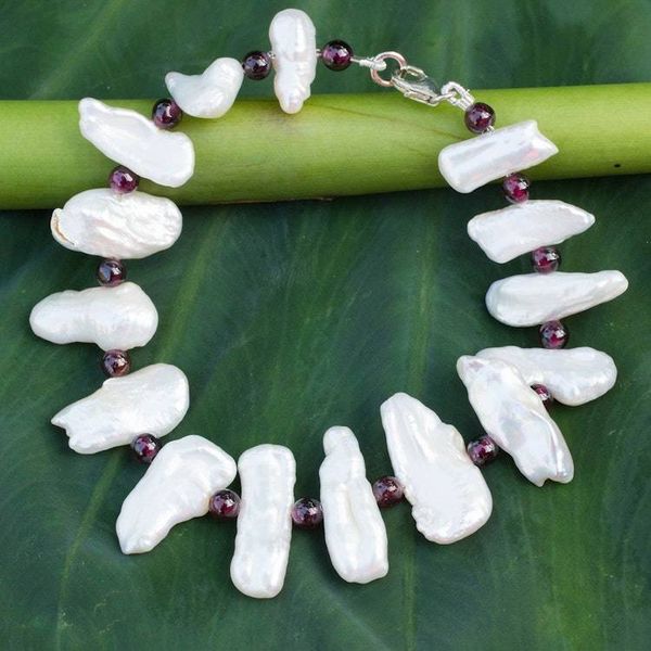 Alternate image for Pearl and garnet wristband bracelet White Light