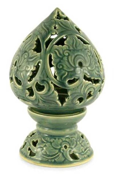 Alternate image for Celadon ceramic candleholder Blue Bouquet