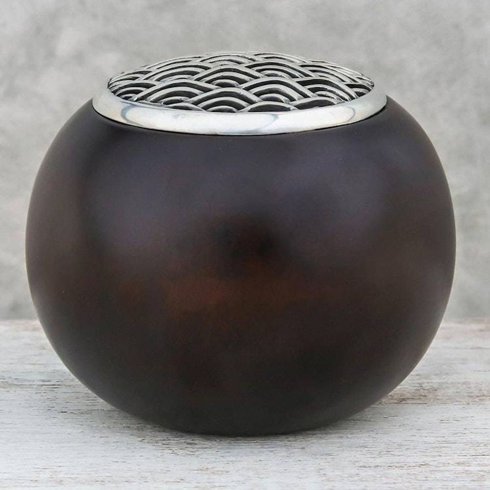 Main item image