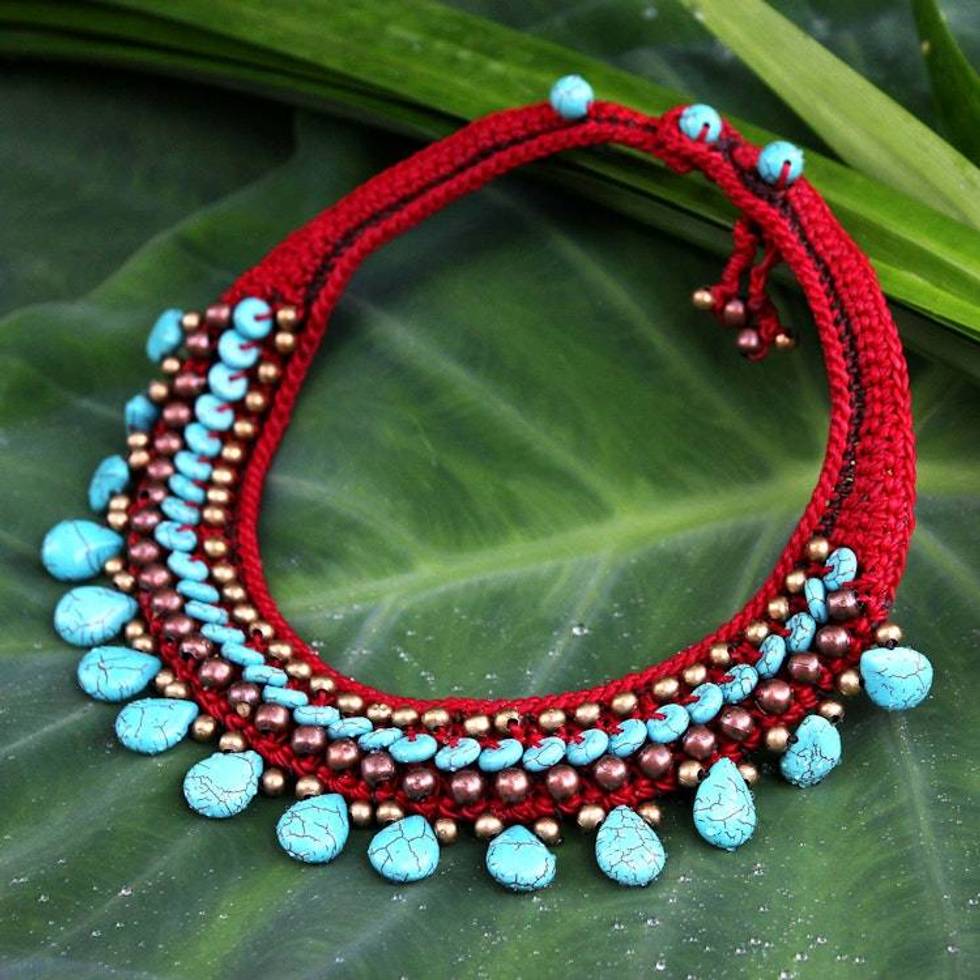 Beaded Turquoise Colored Necklace 'Alive'