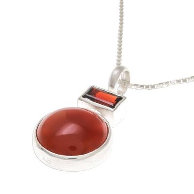 Alternate image for Agate and Garnet Pendant Necklace from Thailand Beautiful Gleam