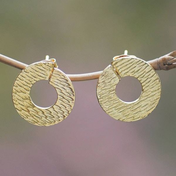 Alternate image for Round Hammered 18k Gold-Plated Brass Button Earrings Golden Donut Dame