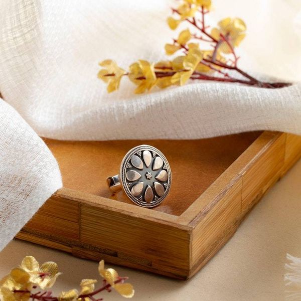 Alternate image for Spring-Inspired Oxidized and Polished Round Cocktail Ring Vintage Spring