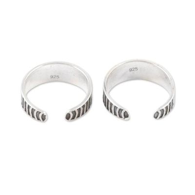 Alternate image for Set of 2 Bohemian Style Sterling Silver Toe Rings from India Striped Style