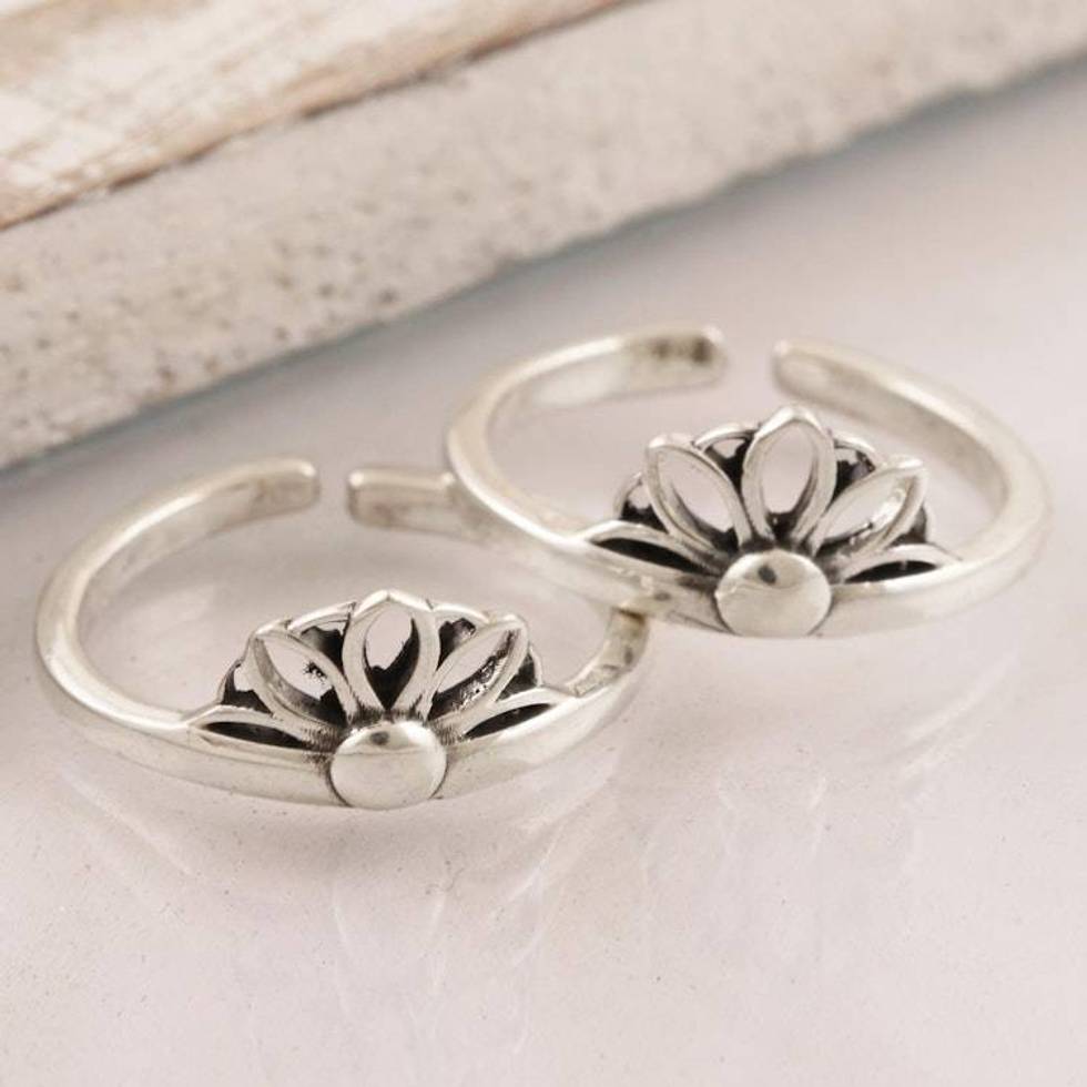 Hand Crafted Sterling Silver Flower Toe Rings Pair 'Night of Flowers'