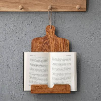 Primary image for Cutting Board-Shaped Brown Jempinis Wood Recipe Holder Sylvan Menu